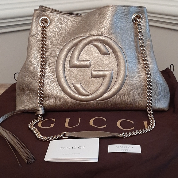 Gucci Handbags - STUNNING GUCCI ROSE GOLD LEATHER SOHO